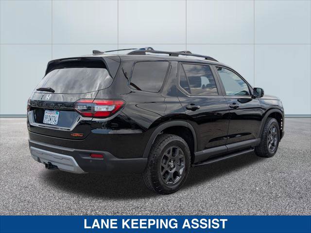 Used 2024 Honda Pilot TrailSport image 5