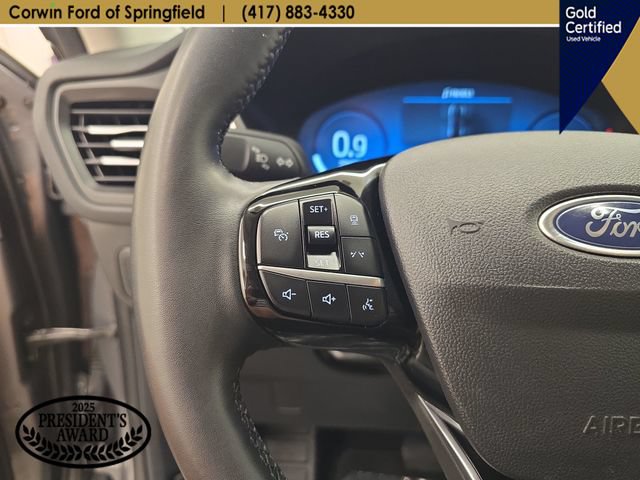 Certified 2024 Ford Escape Platinum AWD/4WD image 30