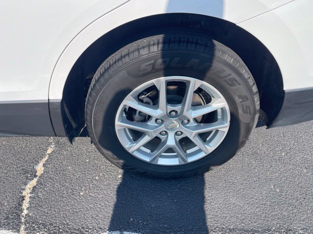 Used 2024 Chevrolet Equinox LT AWD/4WD image 4