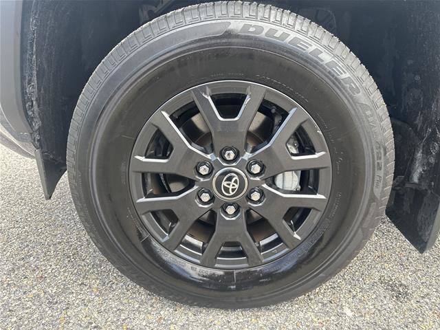 Used 2025 Toyota 4Runner SR5 RWD image 9