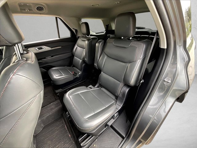 Certified 2025 Ford Explorer Active w/ Active Comfort Package RWD image 23