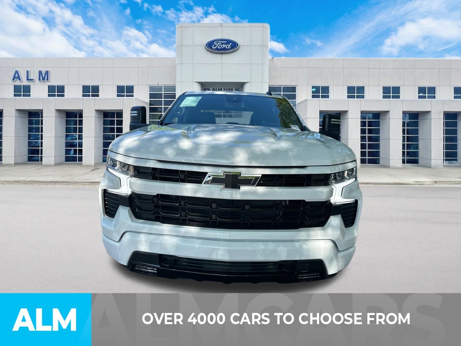 Used 2024 Chevrolet Silverado 1500 RST w/ Max Trailering Package image 2