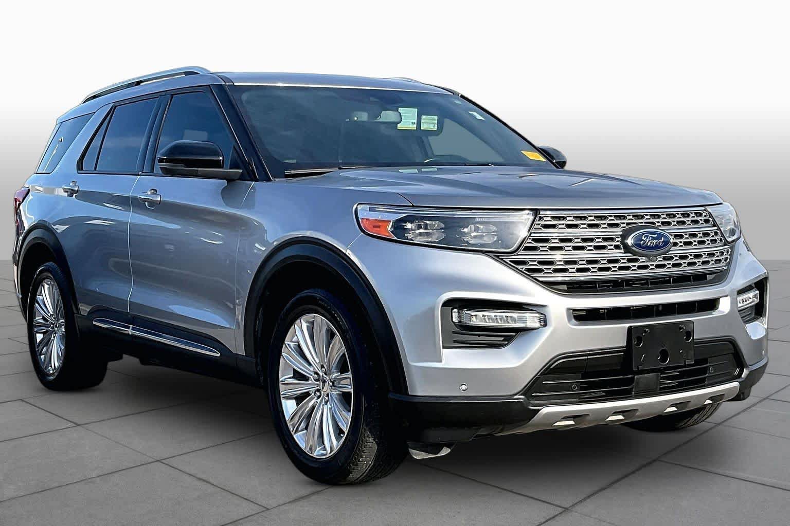 Certified 2020 Ford Explorer Limited AWD/4WD image 3