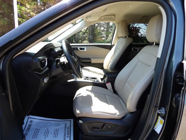 Certified 2020 Ford Explorer XLT w/ Equipment Group 202A AWD/4WD image 16