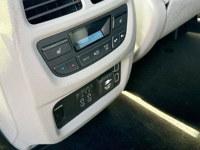 Used 2020 Honda Pilot Touring image 21