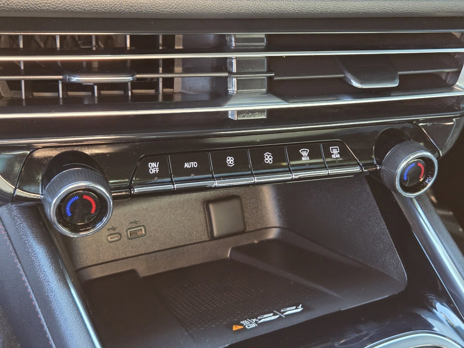 Used 2025 Chevrolet Traverse Z71 w/ Driver Confidence Package image 23