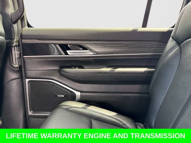 Used 2024 Jeep Wagoneer L Series II w/ Flexible Seating Group RWD image 16