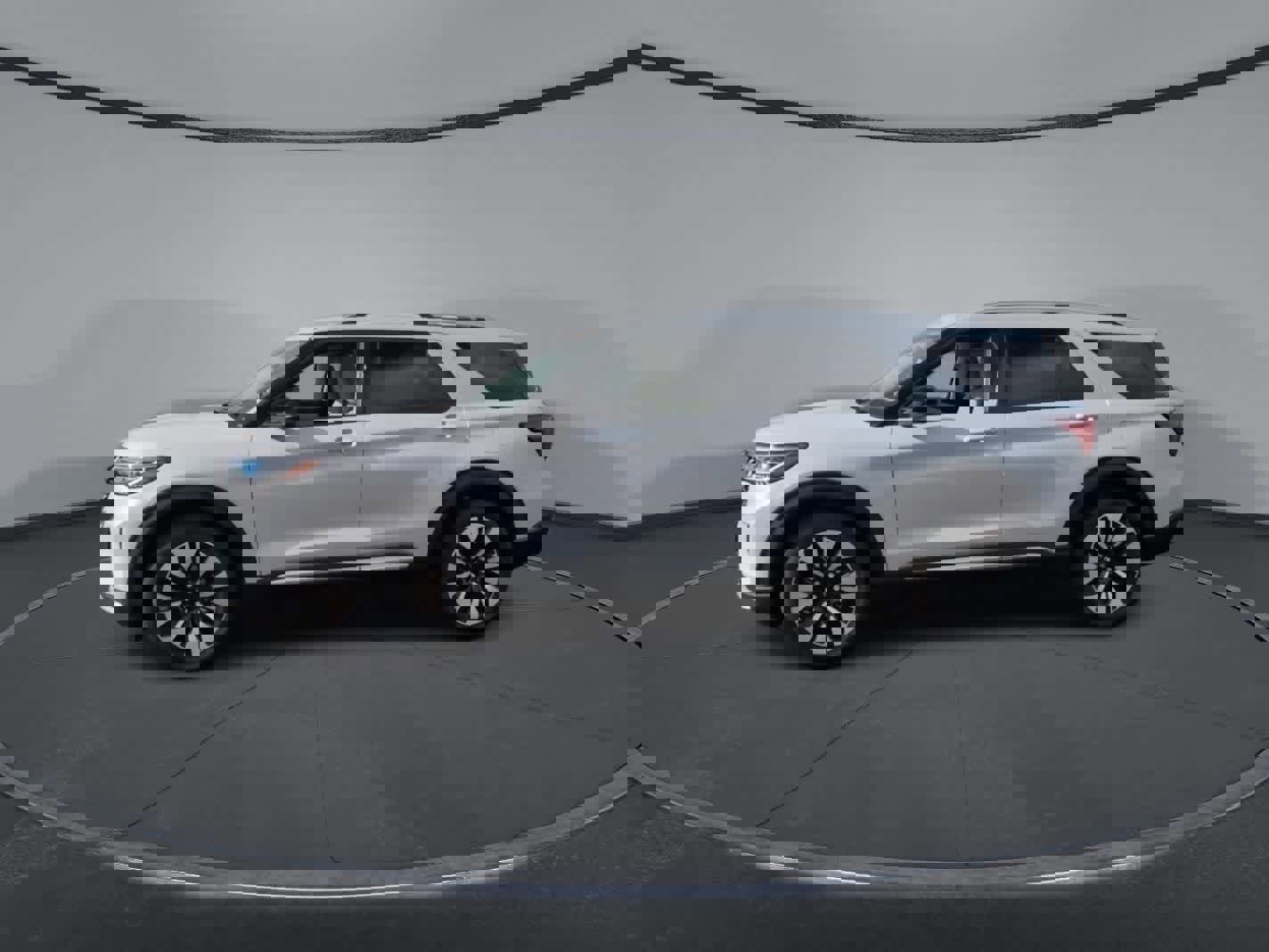 Certified 2026 Ford Explorer Platinum w/ LUX Leather Package image 6