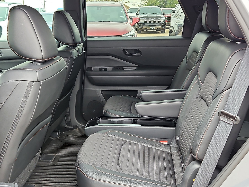 Used 2024 Nissan Pathfinder Rock Creek AWD/4WD image 16