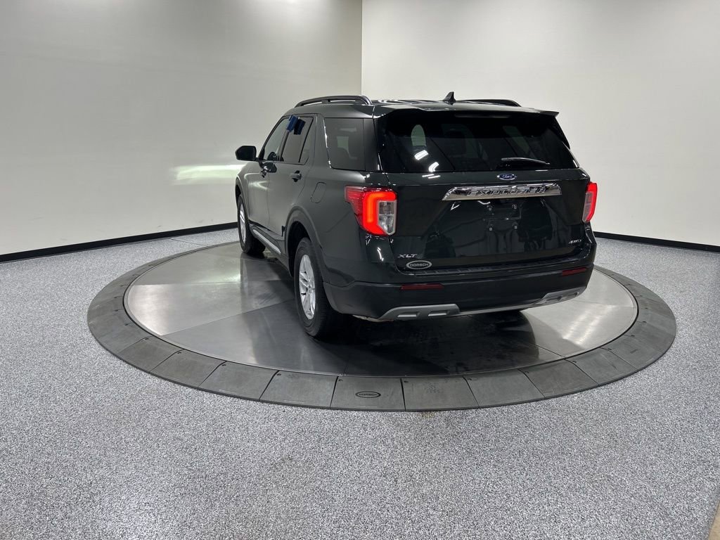 Certified 2023 Ford Explorer XLT w/ Equipment Group 202A image 9