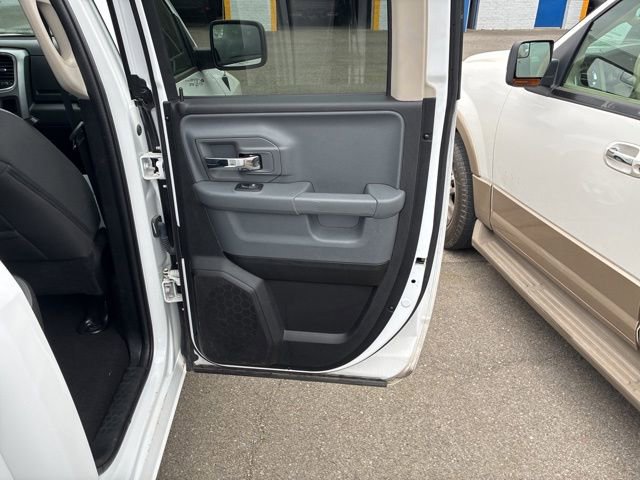 Used 2024 RAM 1500 Classic SLT image 29