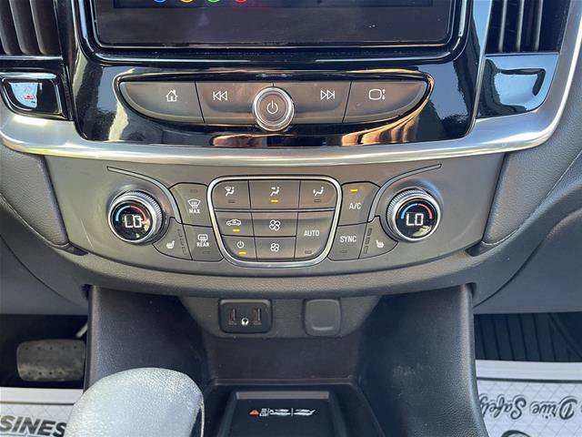 Used 2022 Chevrolet Traverse LT AWD/4WD image 27