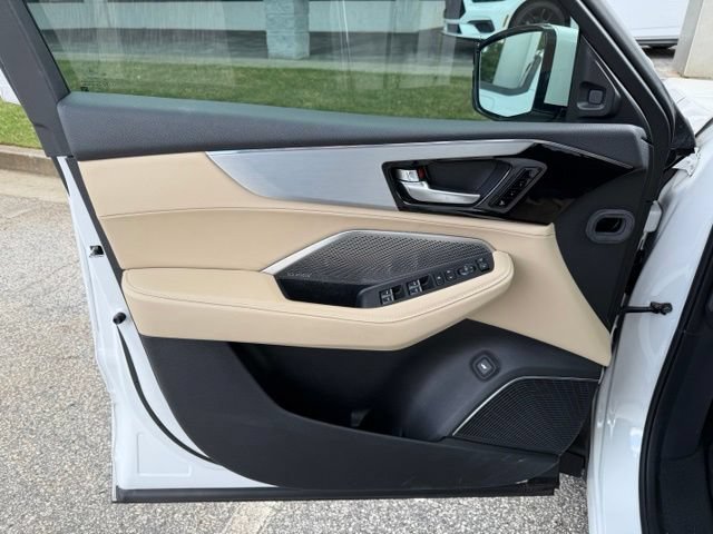 Used 2024 Acura MDX w/ Technology Package FWD image 6