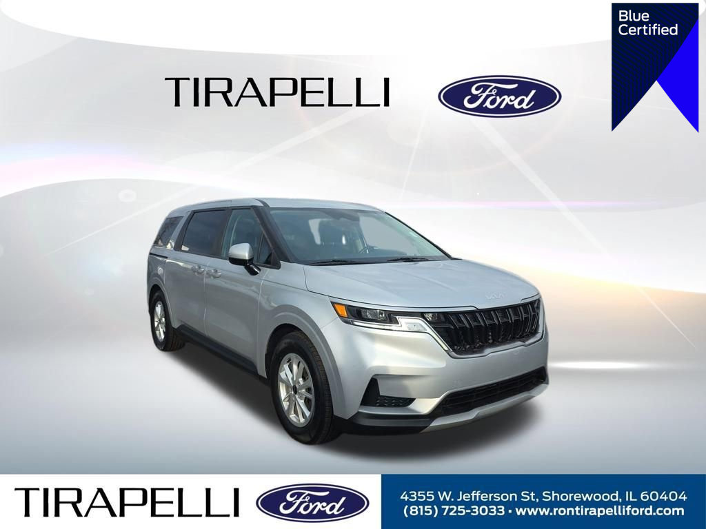 Used 2023 Kia Carnival LX FWD image 1