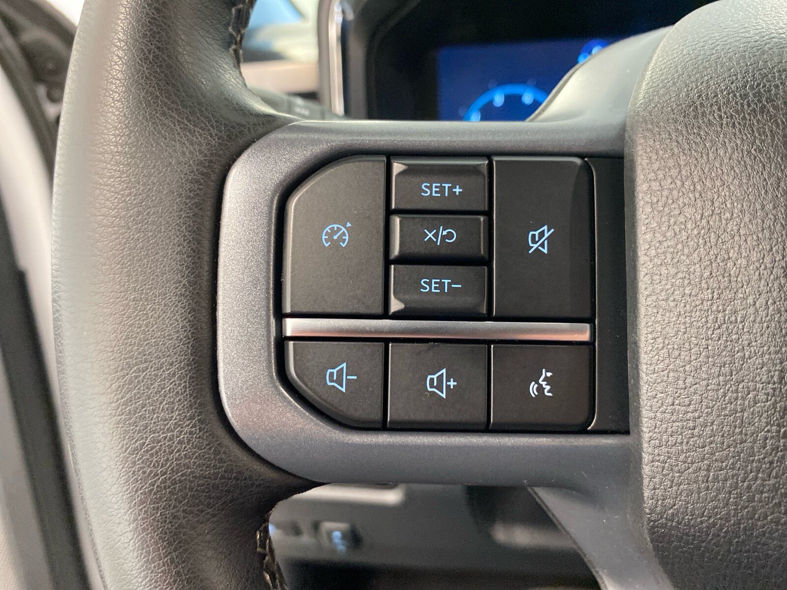 Certified 2025 Ford F350 Lariat AWD/4WD image 20
