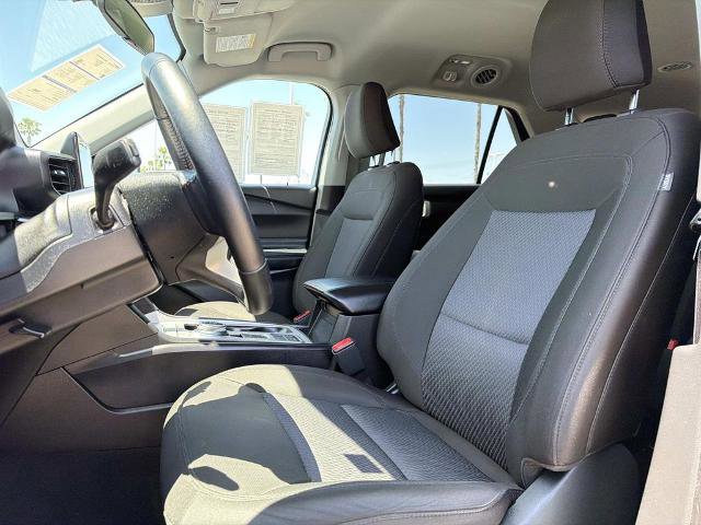 Certified 2023 Ford Explorer XLT RWD image 22