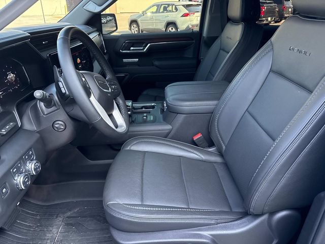 Used 2025 GMC Sierra 1500 Denali w/ Denali Reserve Package AWD/4WD image 12