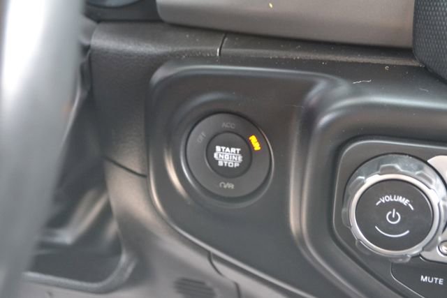 Used 2022 Jeep Wrangler Sport AWD/4WD image 22