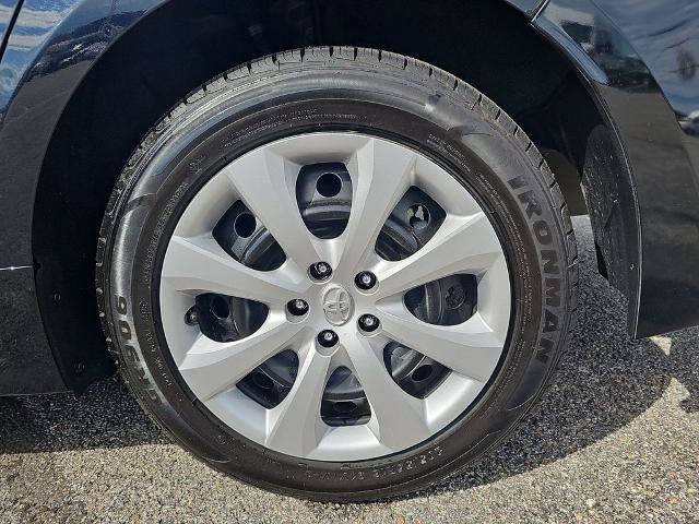 Used 2024 Toyota Corolla LE FWD image 32