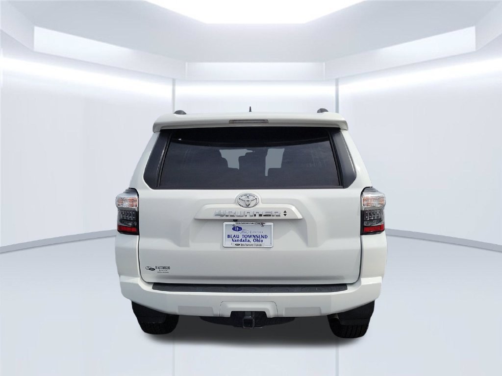 Used 2024 Toyota 4Runner SR5 Premium w/ Moonroof Package AWD/4WD image 7