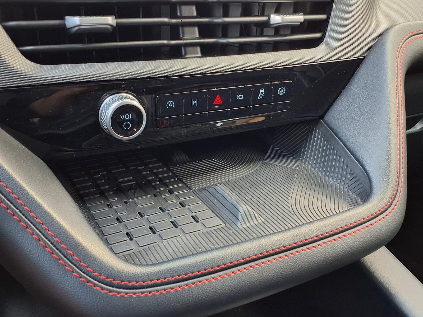 Certified 2025 Ford Explorer ST AWD/4WD image 18