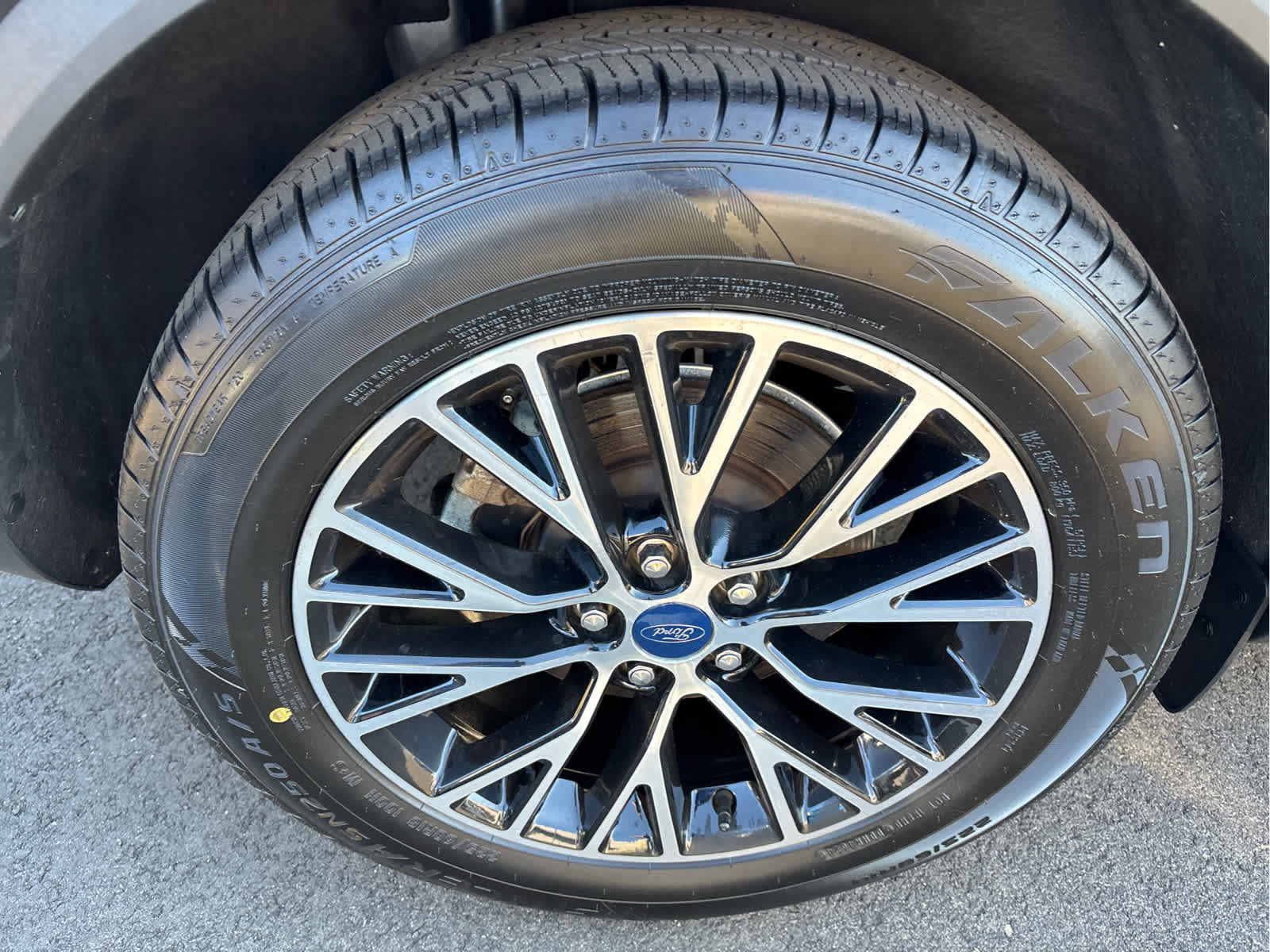 Certified 2022 Ford Escape SEL w/ Technology Package image 30