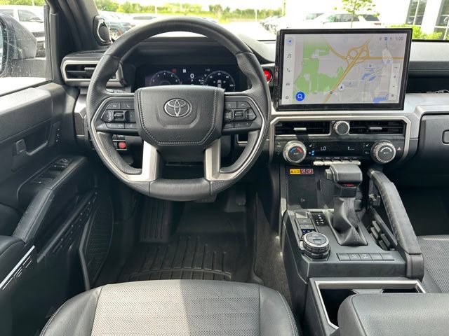 Used 2025 Toyota 4Runner TRD Off-Road Premium AWD/4WD image 15