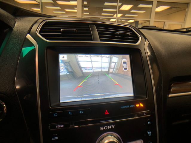 Certified 2018 Ford Explorer Limited w/ Equipment Group 301A image 16