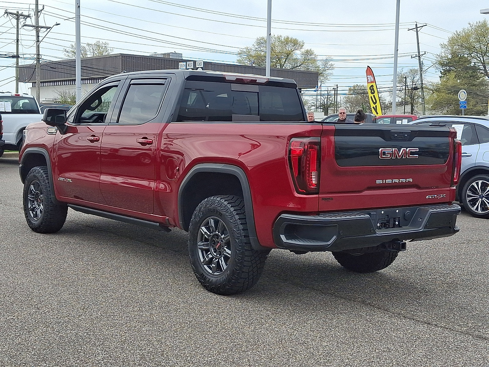 Used 2024 GMC Sierra 1500 AT4X image 4