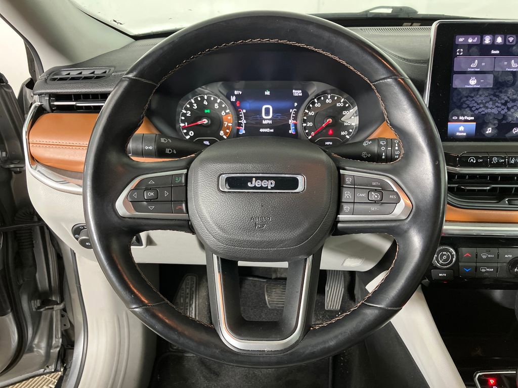 Used 2022 Jeep Compass Limited w/ Sun and Sound Group image 16