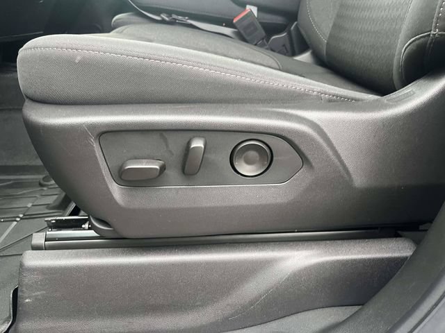 Used 2024 Chevrolet Silverado 1500 Custom w/ Turbomax Blackout Package RWD image 19