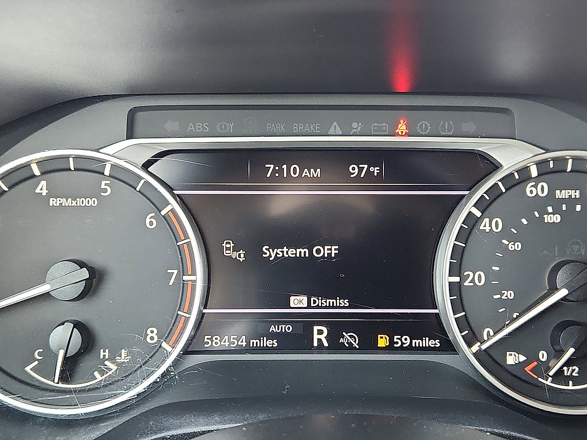 Used 2024 Nissan Rogue S AWD/4WD image 12