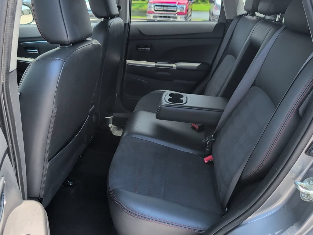 Used 2024 Mitsubishi Outlander Sport ES AWD/4WD image 11