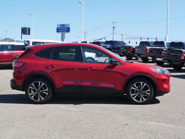 Certified 2022 Ford Escape SE w/ SE Sport Appearance Package AWD/4WD image 2