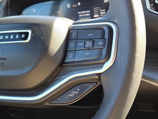 Used 2023 Jeep Wagoneer L Series III w/ Preferred Equipment Group image 34