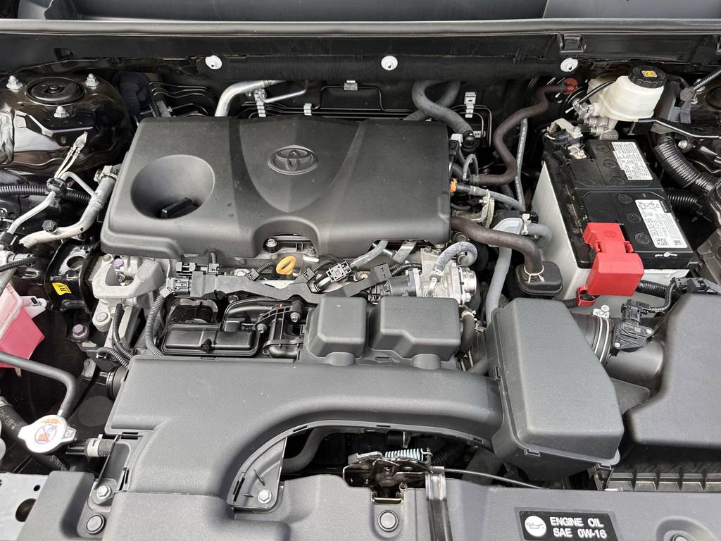 Used 2023 Toyota RAV4 XLE image 39