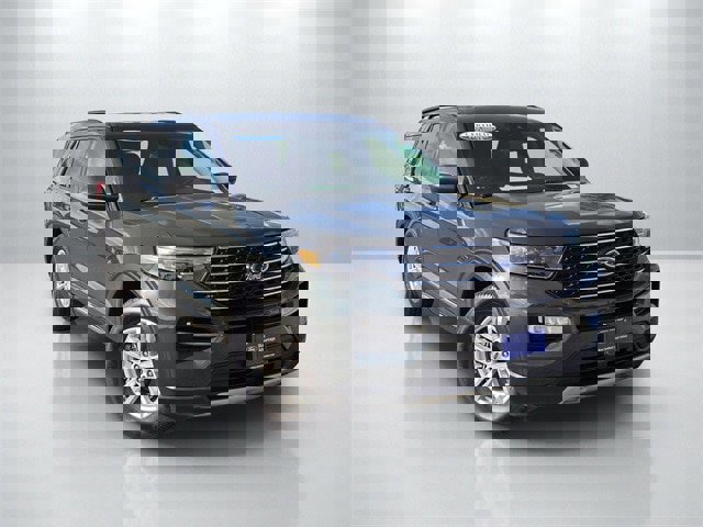 Certified 2022 Ford Explorer XLT w/ Equipment Group 202A image 7