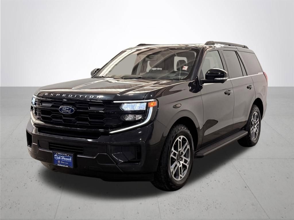 Certified 2025 Ford Expedition Active AWD/4WD image 2