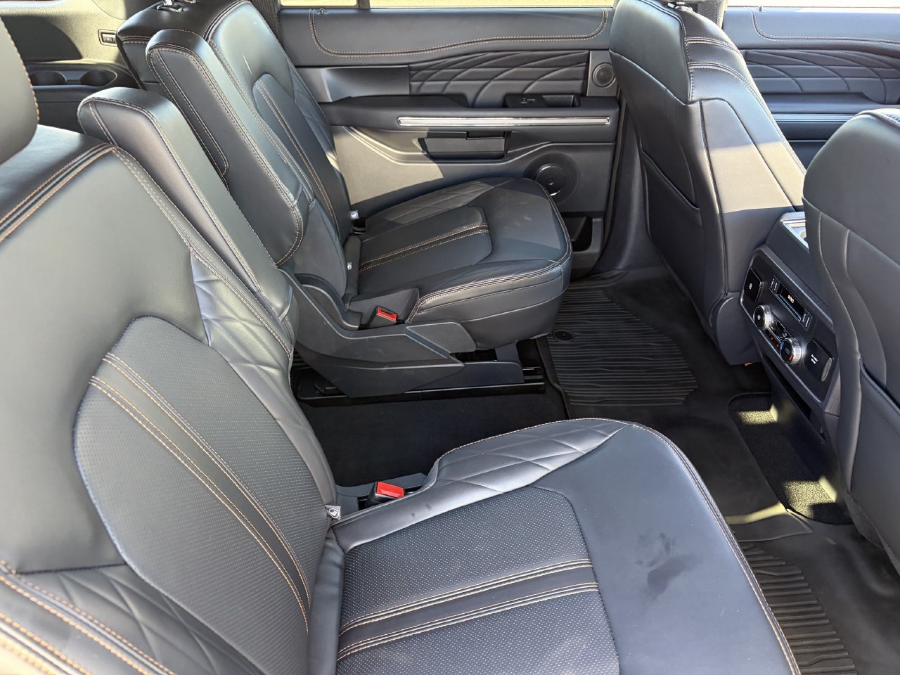 Certified 2024 Ford Expedition Max Platinum AWD/4WD image 15