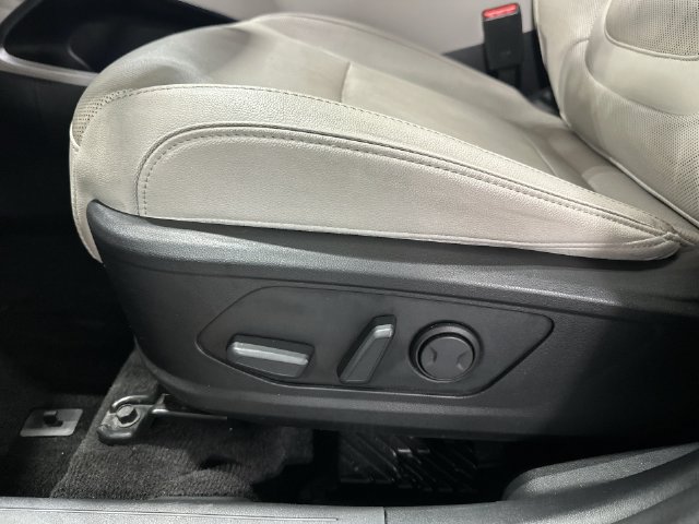 Used 2022 Hyundai Tucson Limited w/ Cargo Package AWD/4WD image 18