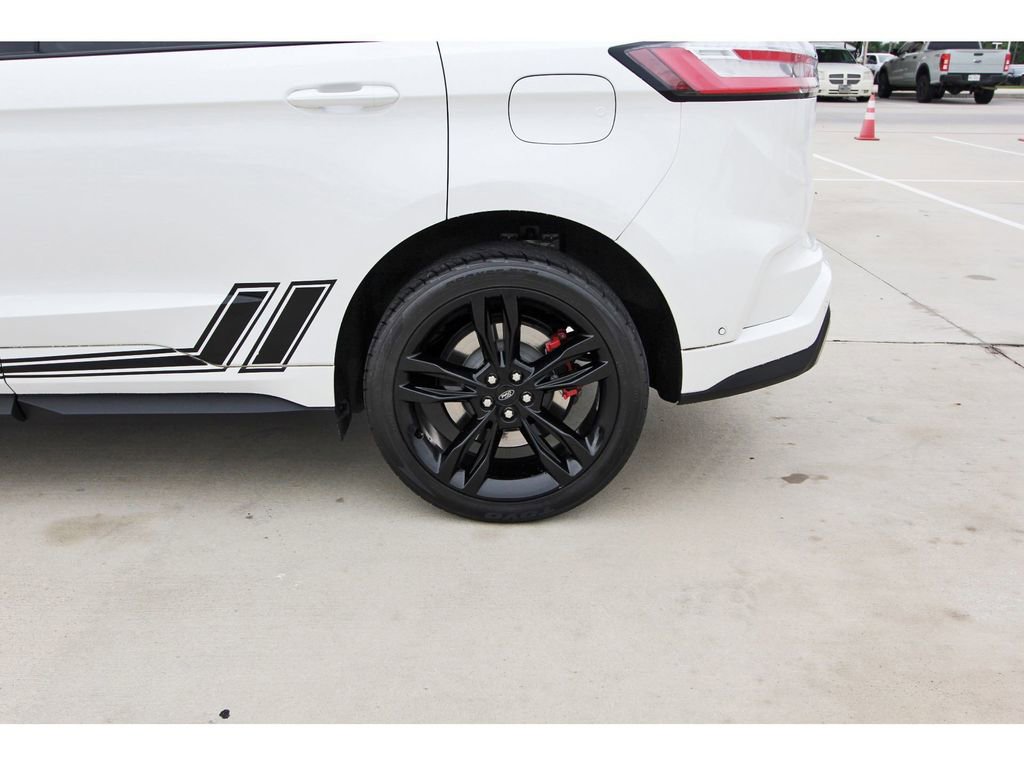 Certified 2022 Ford Edge ST w/ Equipment Group 401A AWD/4WD image 34