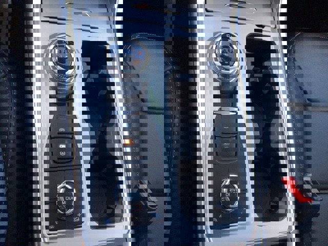 Certified 2023 Ford Explorer XLT w/ Equipment Group 202A image 17