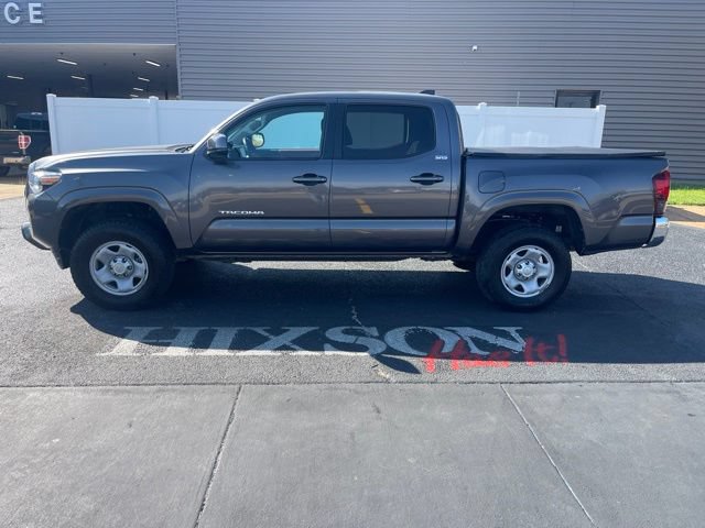 Used 2023 Toyota Tacoma SR5 RWD image 2