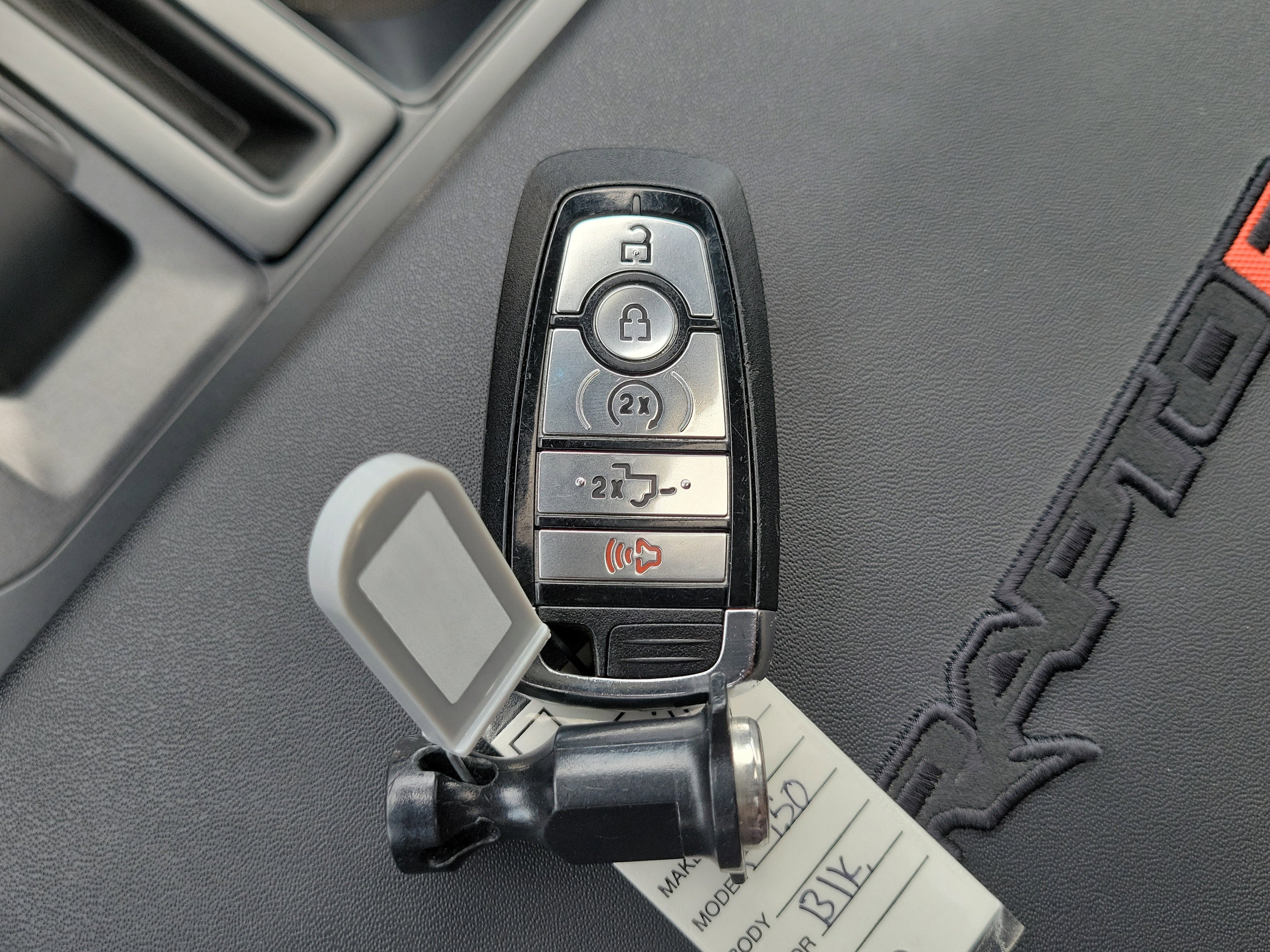 Certified 2025 Ford F150 Raptor w/ Equipment Group 803A Raptor R AWD/4WD image 31