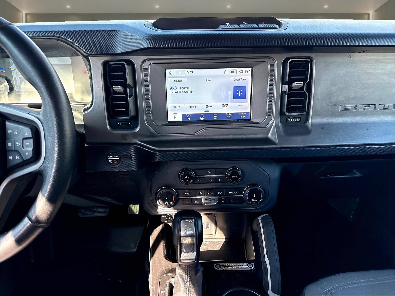 Certified 2022 Ford Bronco Outer Banks AWD/4WD image 13