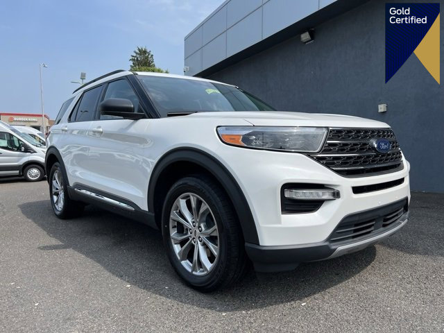 Certified 2022 Ford Explorer XLT w/ Equipment Group 202A image 1
