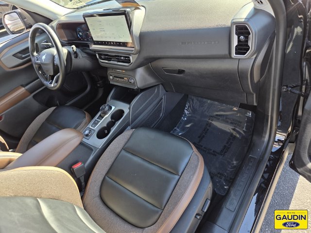 Certified 2025 Ford Bronco Sport Outer Banks w/ Outer Banks Tech Package+ AWD/4WD image 17