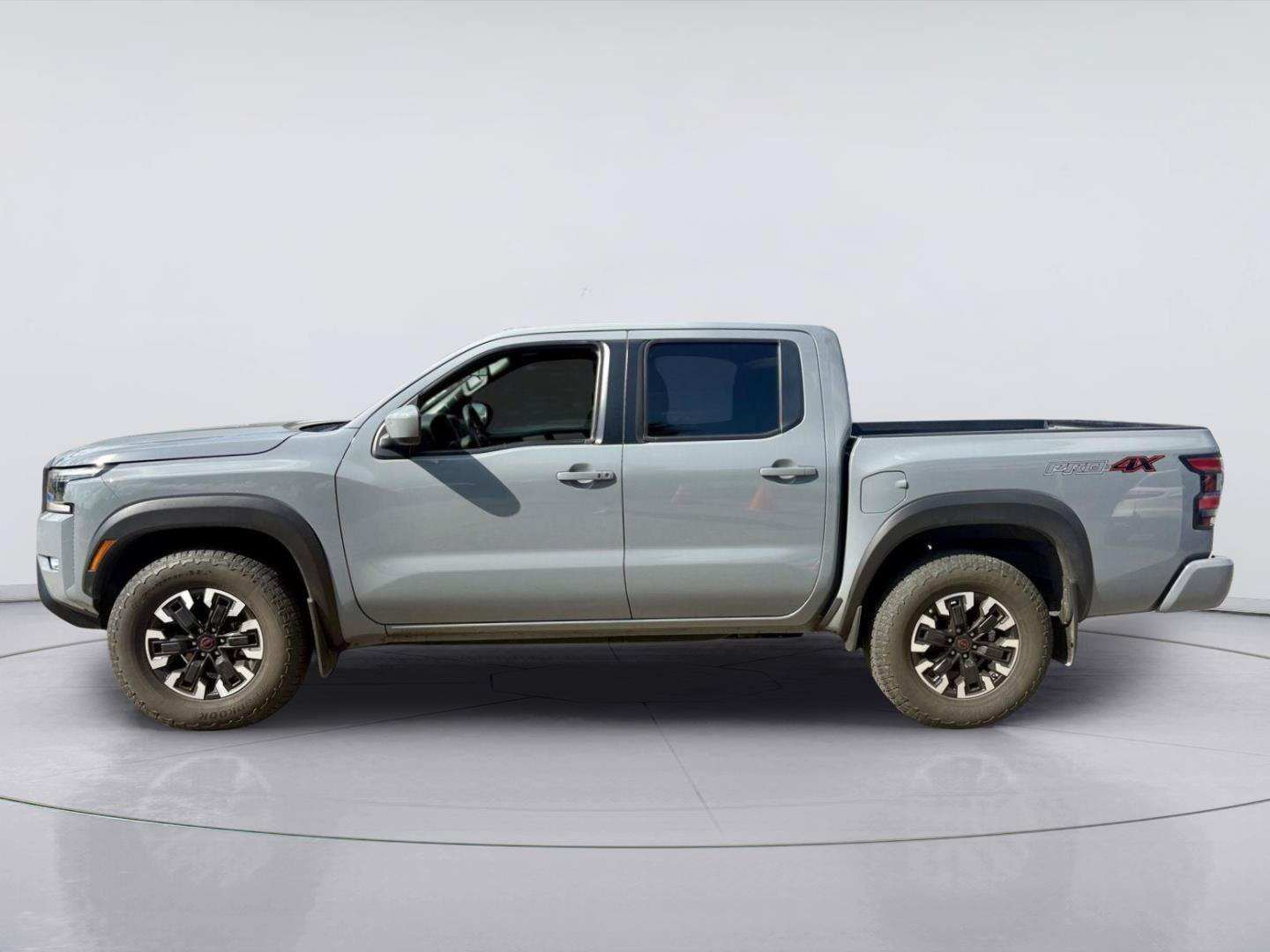 Used 2024 Nissan Frontier PRO-4X w/ Off-Road Protection Package AWD/4WD image 8