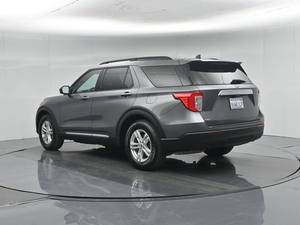 Certified 2021 Ford Explorer XLT RWD image 7