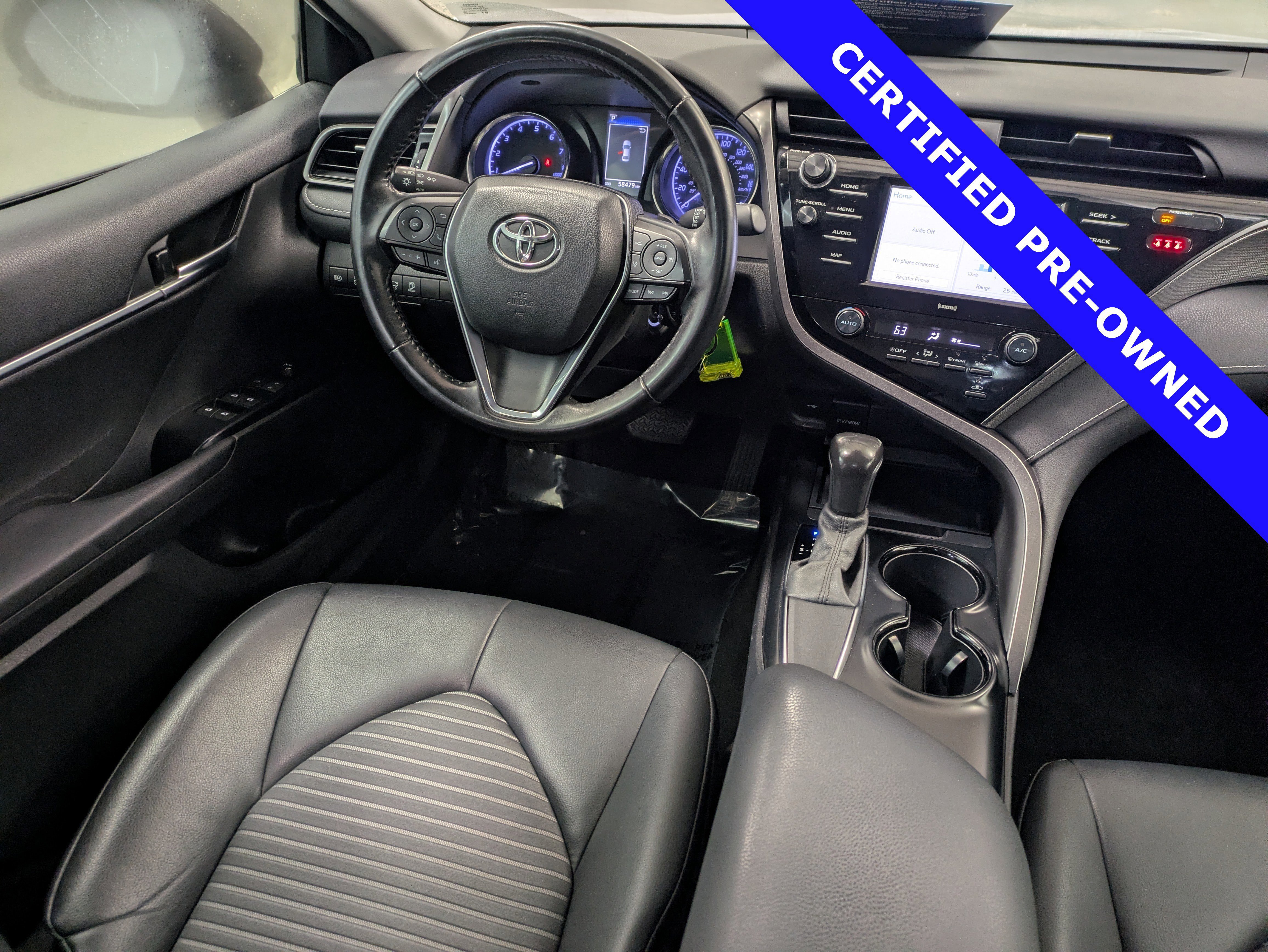 Used 2020 Toyota Camry SE image 19